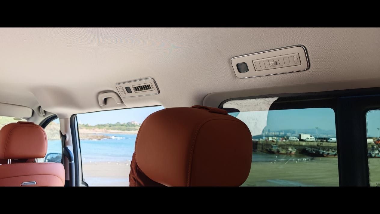 能躺平 空间大到想怎么用就这么用冰球突破豪华版锐胜M8第三排都(图15)