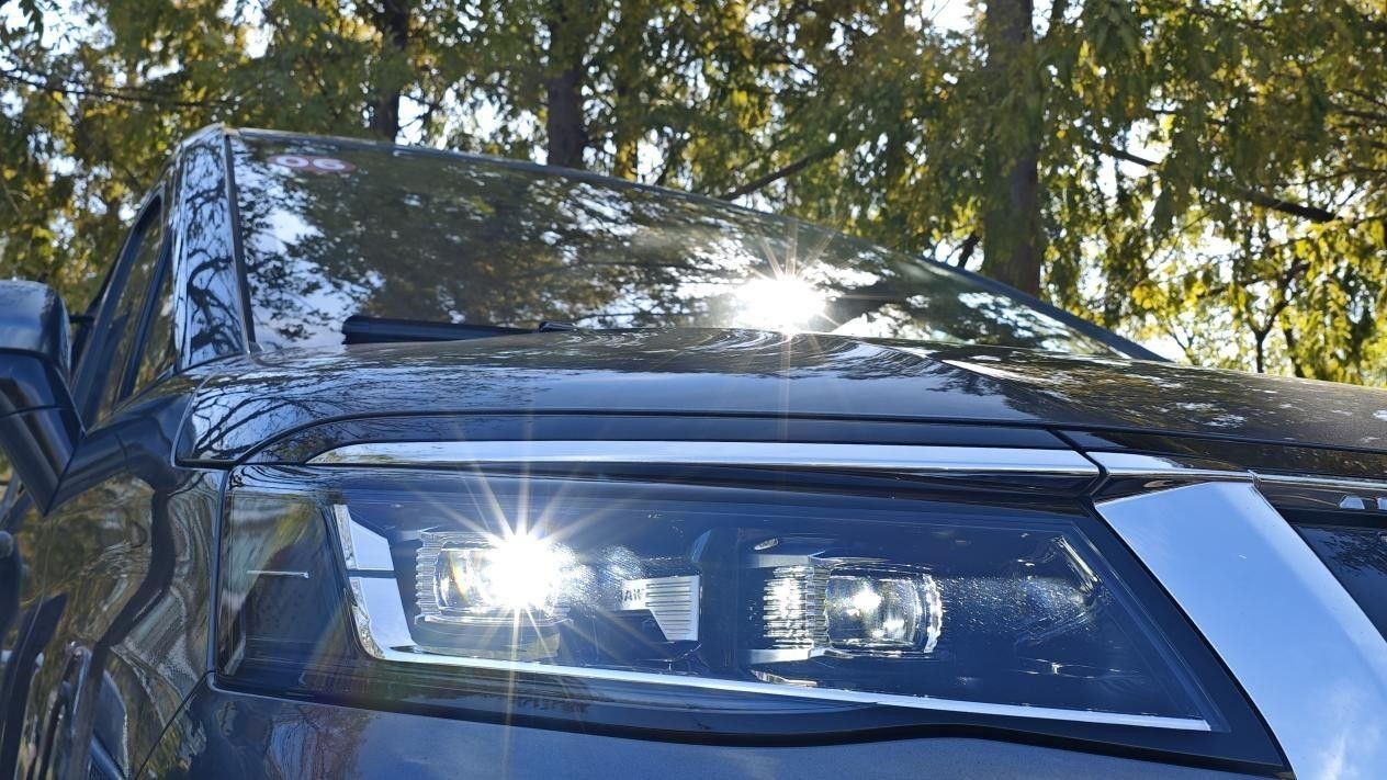 能躺平 空间大到想怎么用就这么用冰球突破豪华版锐胜M8第三排都(图14) 能躺平 空间大到想怎么用就这么用冰球突破豪华版锐胜M8第三排都(图14)