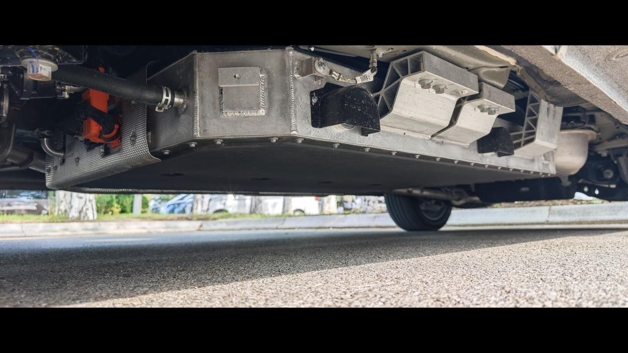 能躺平 空间大到想怎么用就这么用冰球突破豪华版锐胜M8第三排都(图21) 能躺平 空间大到想怎么用就这么用冰球突破豪华版锐胜M8第三排都(图21)